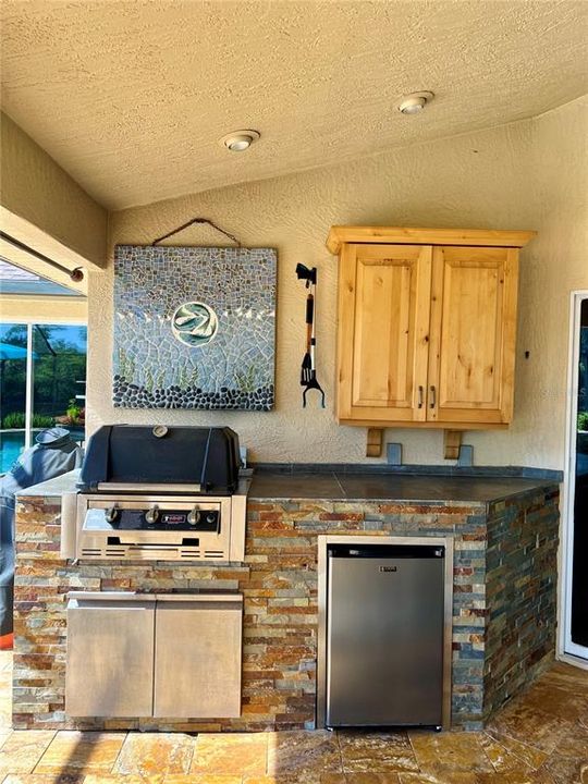 待售: $950,000 (3 贝兹, 2 浴室, 2512 平方英尺)