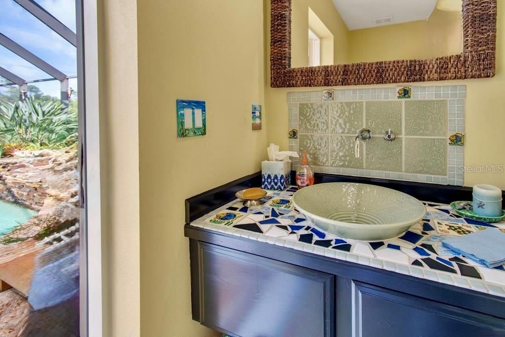 待售: $950,000 (3 贝兹, 2 浴室, 2512 平方英尺)