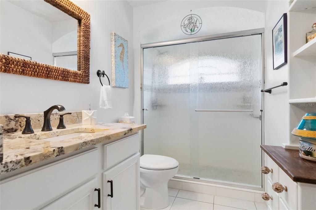 待售: $950,000 (3 贝兹, 2 浴室, 2512 平方英尺)