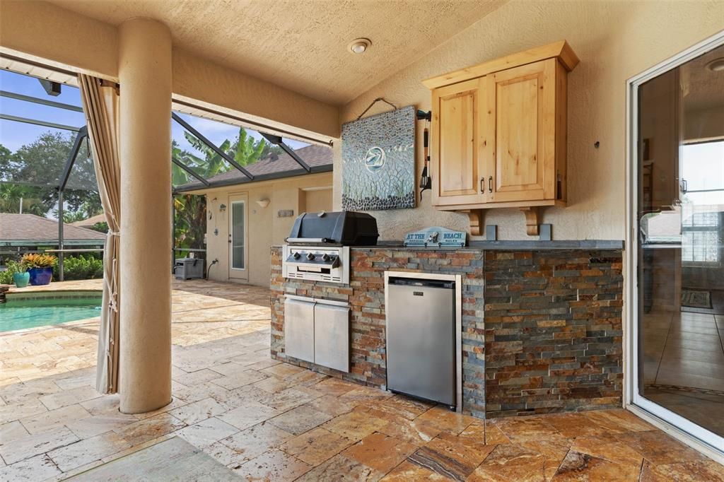 待售: $950,000 (3 贝兹, 2 浴室, 2512 平方英尺)