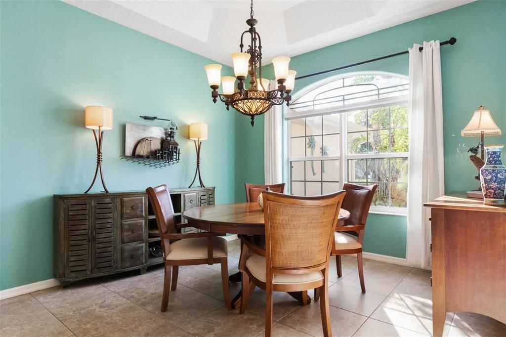 待售: $950,000 (3 贝兹, 2 浴室, 2512 平方英尺)