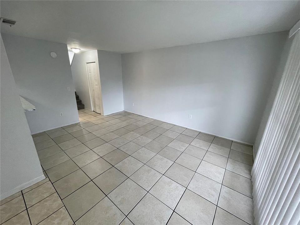 Active With Contract: $175,000 (2 beds, 1 baths, 1069 Square Feet)