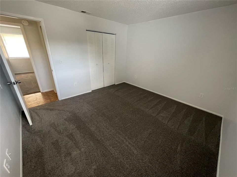 Active With Contract: $175,000 (2 beds, 1 baths, 1069 Square Feet)