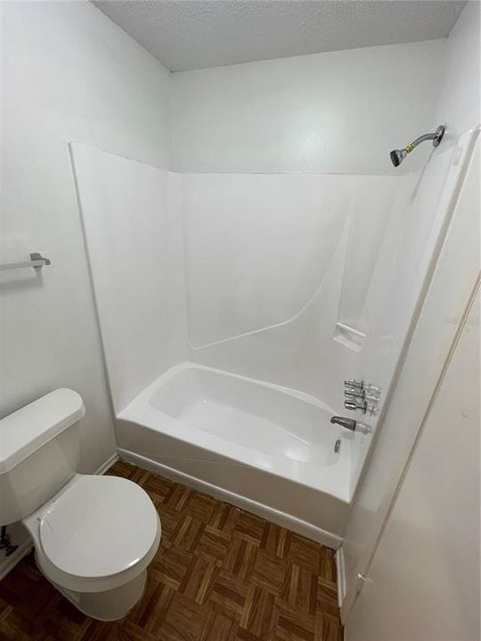 Active With Contract: $175,000 (2 beds, 1 baths, 1069 Square Feet)