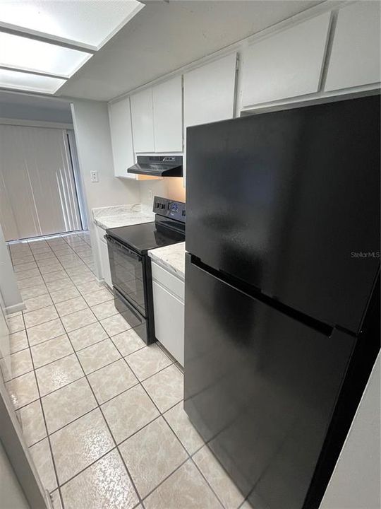 Active With Contract: $175,000 (2 beds, 1 baths, 1069 Square Feet)