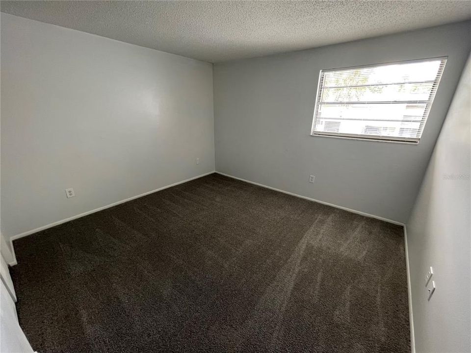 Active With Contract: $175,000 (2 beds, 1 baths, 1069 Square Feet)
