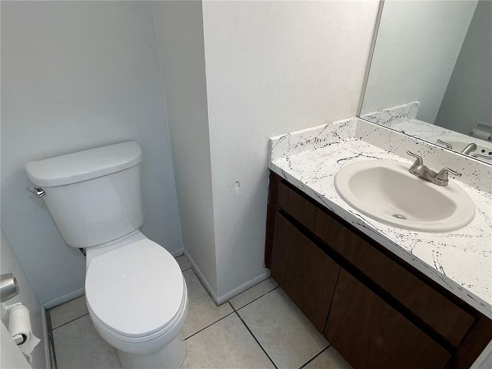 Active With Contract: $175,000 (2 beds, 1 baths, 1069 Square Feet)