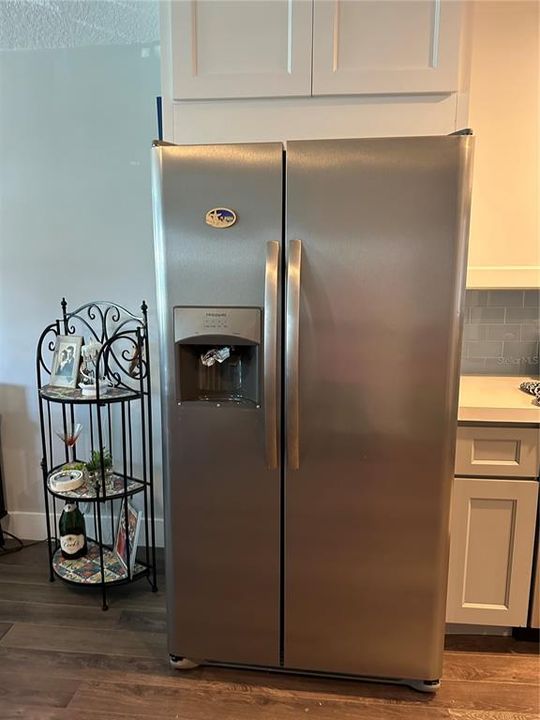 待售: $449,999 (2 贝兹, 1 浴室, 1029 平方英尺)