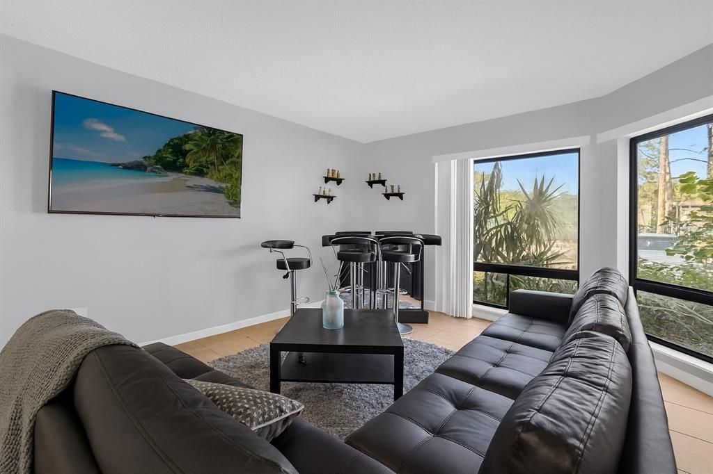 待售: $80,000 (2 贝兹, 1 浴室, 867 平方英尺)