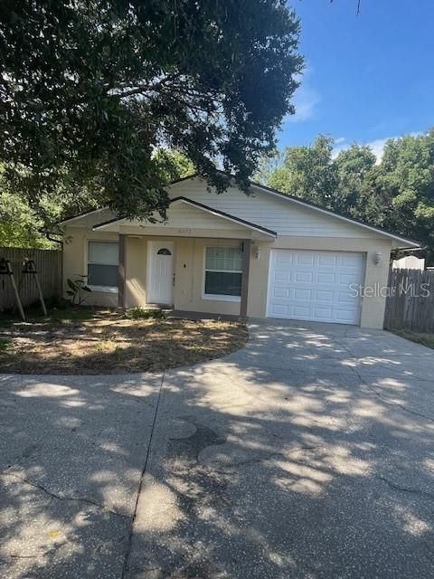 Под контрактом: $260,000 (3 спален, 2 ванн, 1072 Квадратных фут)