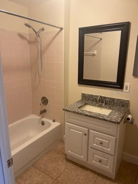 Под контрактом: $260,000 (3 спален, 2 ванн, 1072 Квадратных фут)