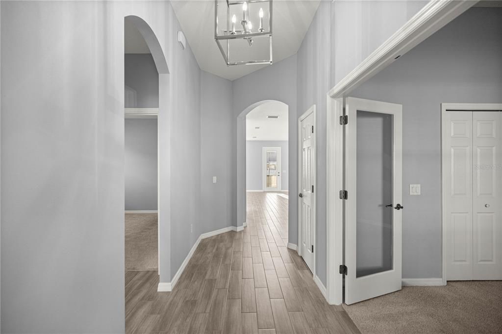 На продажу: $372,900 (4 спален, 2 ванн, 2183 Квадратных фут)