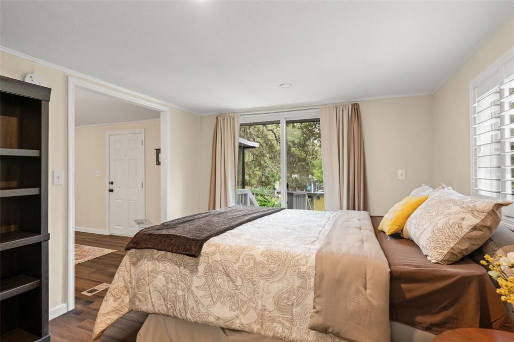 For Sale: $299,000 (2 beds, 2 baths, 1248 Square Feet)