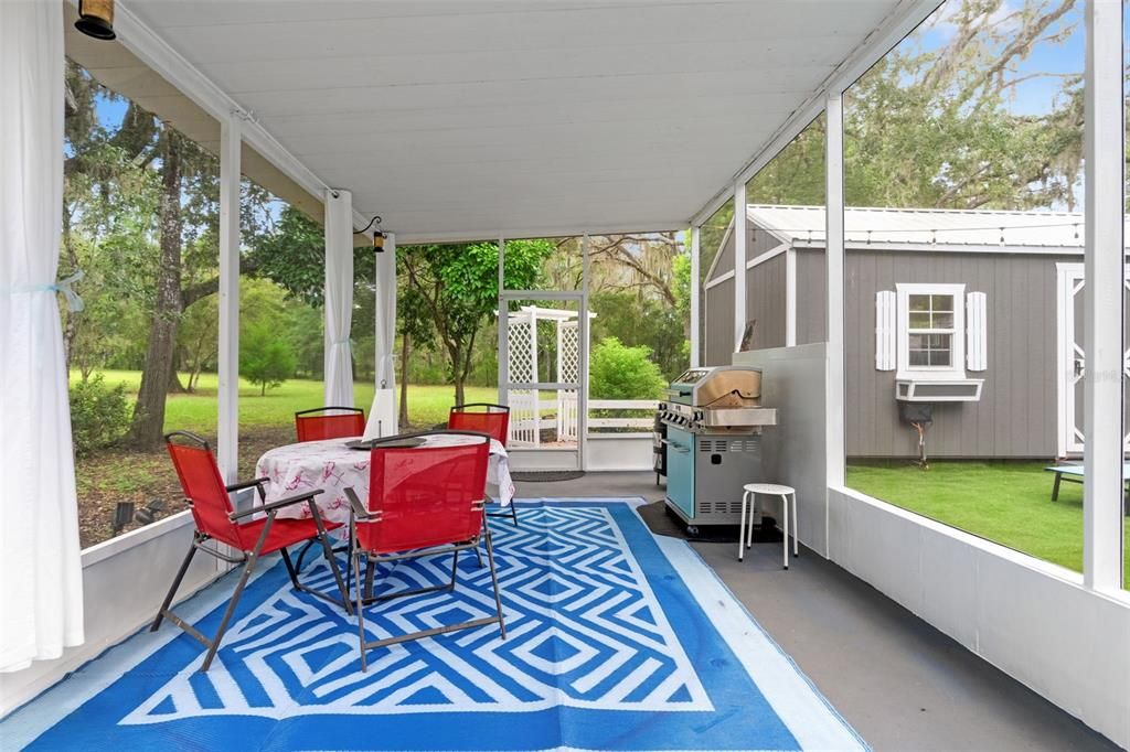 For Sale: $299,000 (2 beds, 2 baths, 1248 Square Feet)