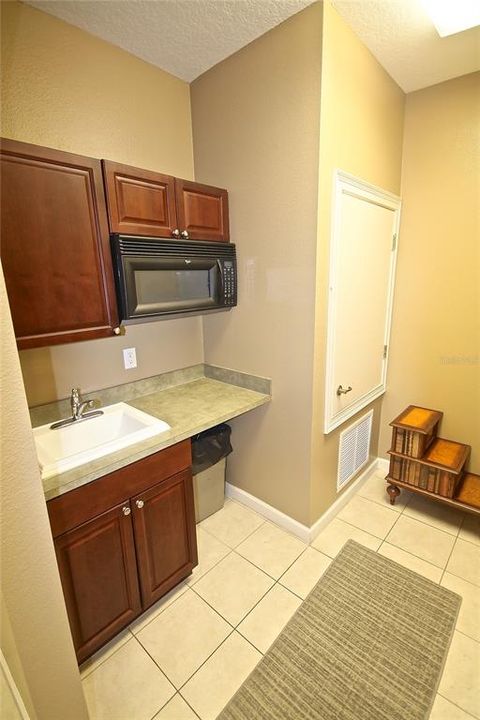 На продажу: $19,800 (0 спален, 0 ванн, 6500 Квадратных фут)