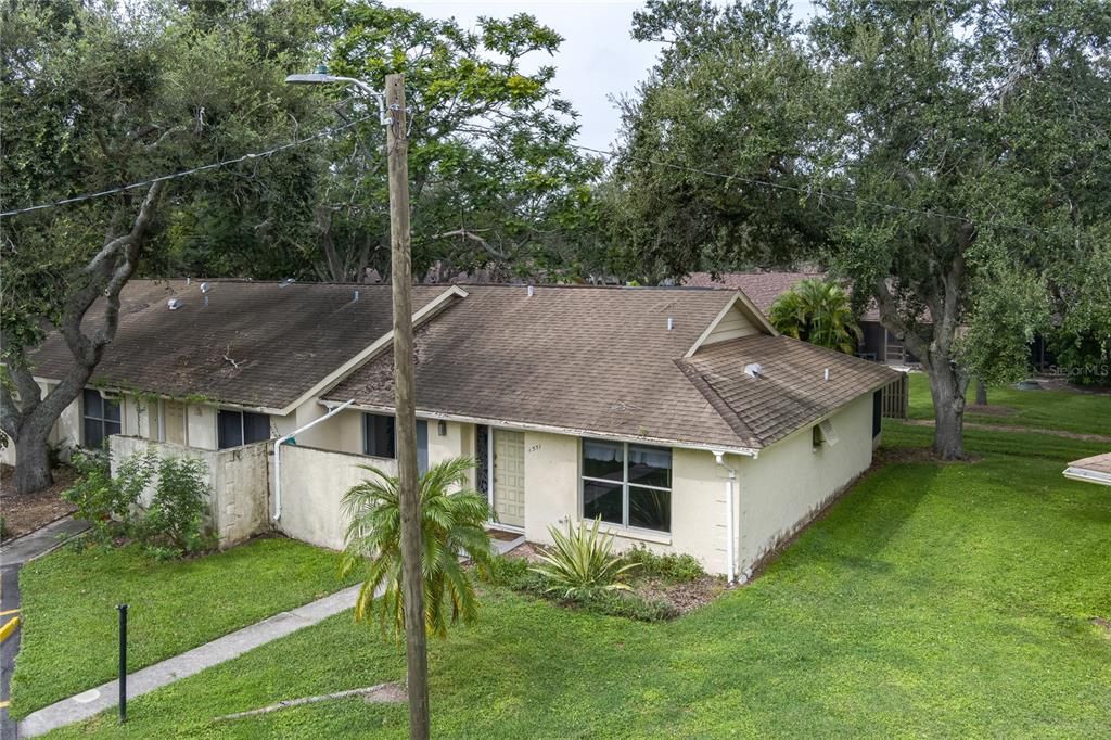 待售: $138,900 (2 贝兹, 2 浴室, 960 平方英尺)