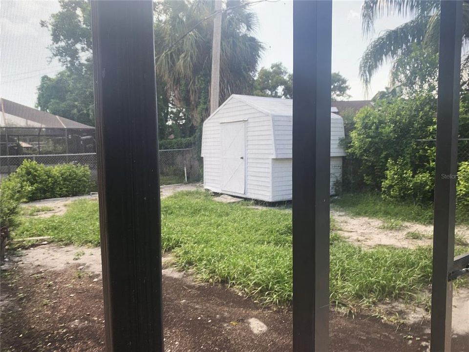 合同活跃: $245,000 (2 贝兹, 2 浴室, 1497 平方英尺)