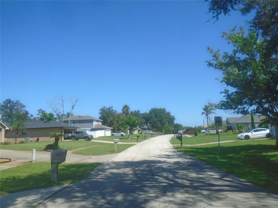 Activo con contrato: $230,000 (3 camas, 2 baños, 1402 Pies cuadrados)