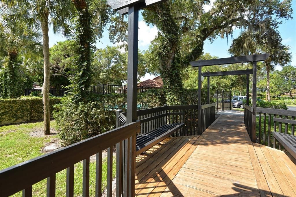 Activo con contrato: $642,000 (3 camas, 2 baños, 2232 Pies cuadrados)