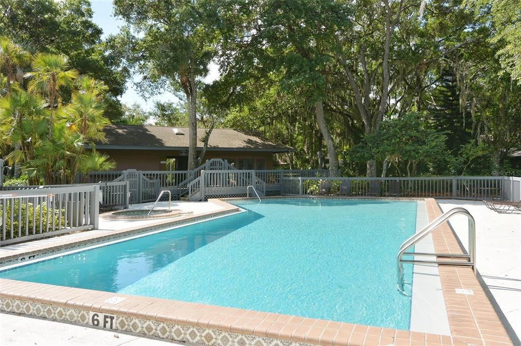 Activo con contrato: $642,000 (3 camas, 2 baños, 2232 Pies cuadrados)