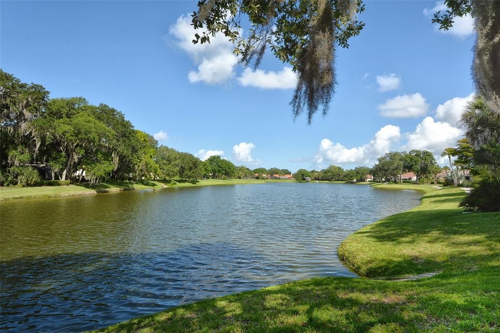 Activo con contrato: $642,000 (3 camas, 2 baños, 2232 Pies cuadrados)