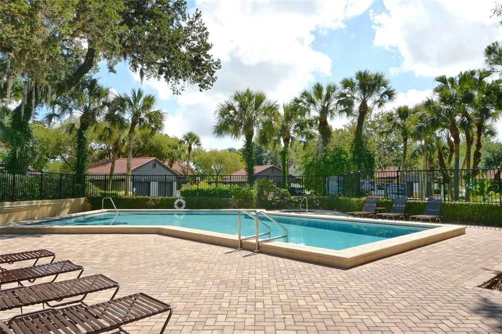 Activo con contrato: $642,000 (3 camas, 2 baños, 2232 Pies cuadrados)