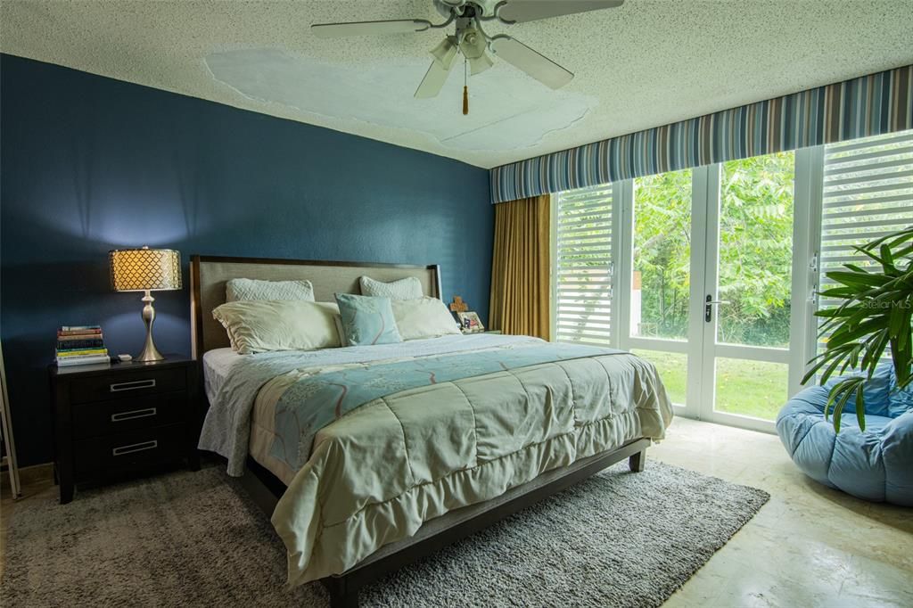 Под контрактом: $625,000 (4 спален, 2 ванн, 2666 Квадратных фут)