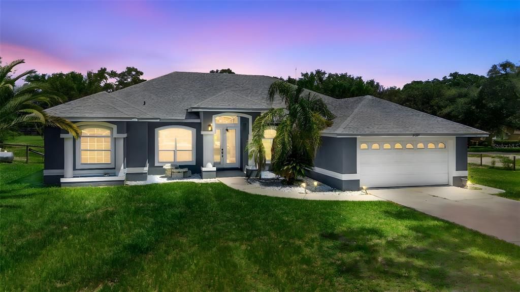 Active With Contract: $600,000 (5 beds, 3 baths, 2643 Square Feet)