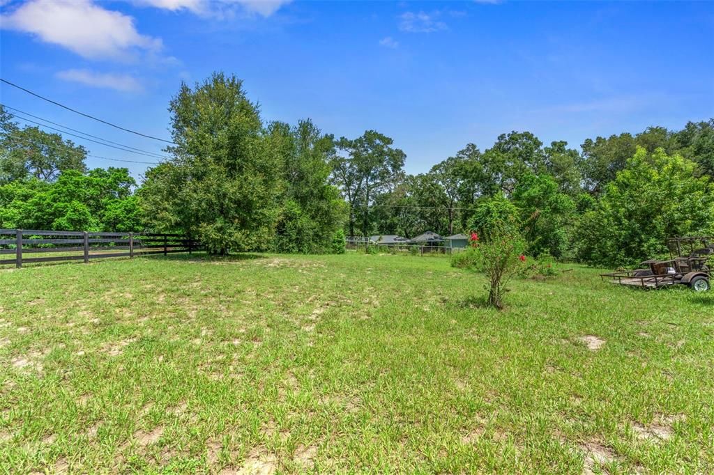 Active With Contract: $600,000 (5 beds, 3 baths, 2643 Square Feet)