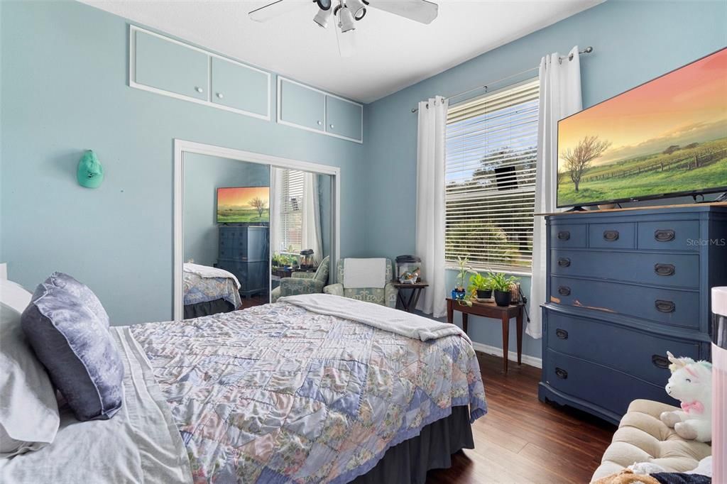 Active With Contract: $600,000 (5 beds, 3 baths, 2643 Square Feet)