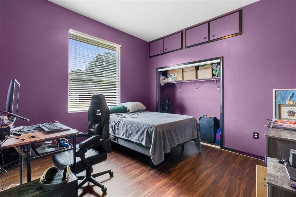 Active With Contract: $600,000 (5 beds, 3 baths, 2643 Square Feet)