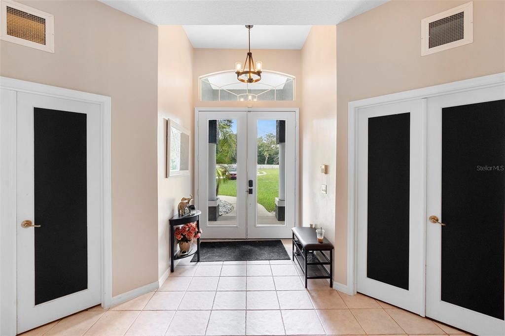 Active With Contract: $600,000 (5 beds, 3 baths, 2643 Square Feet)