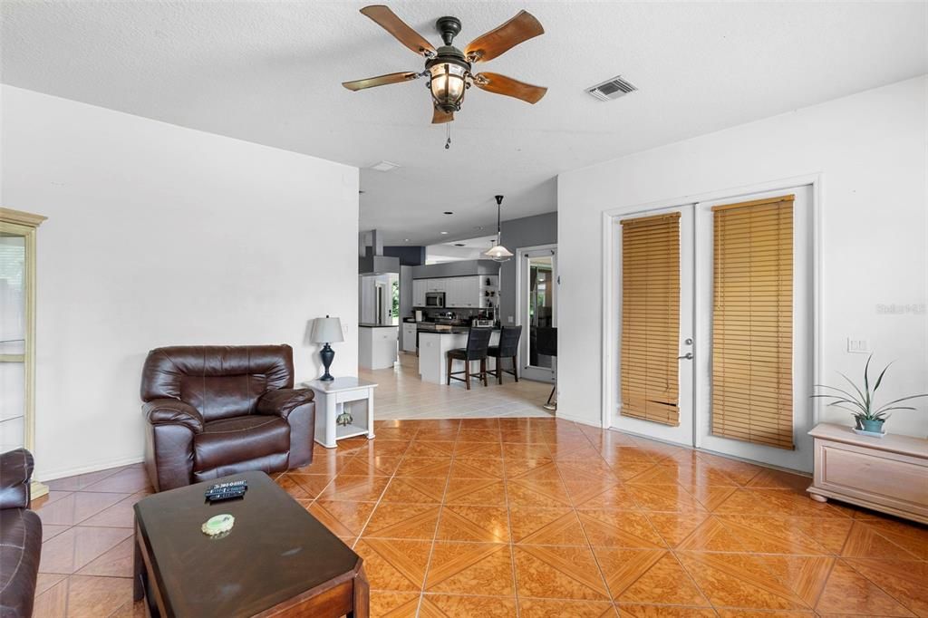 Active With Contract: $600,000 (5 beds, 3 baths, 2643 Square Feet)