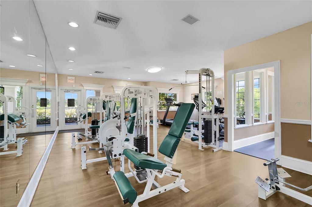 Под контрактом: $249,000 (2 спален, 2 ванн, 1003 Квадратных фут)