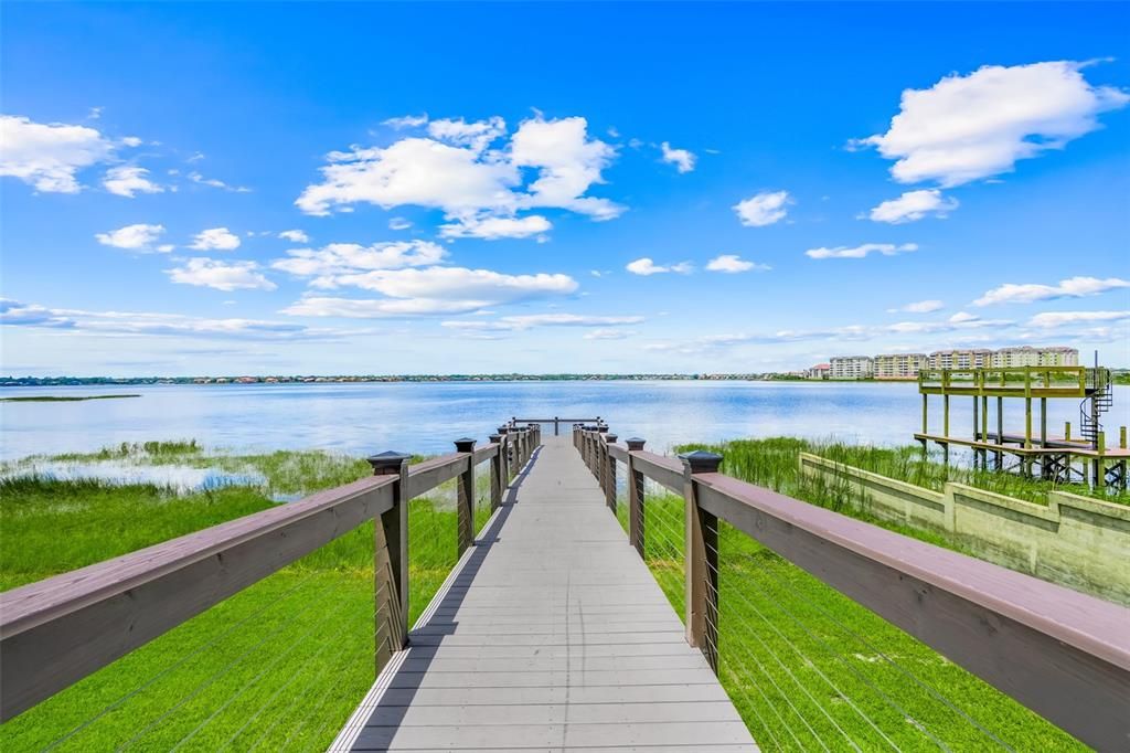 Под контрактом: $249,000 (2 спален, 2 ванн, 1003 Квадратных фут)