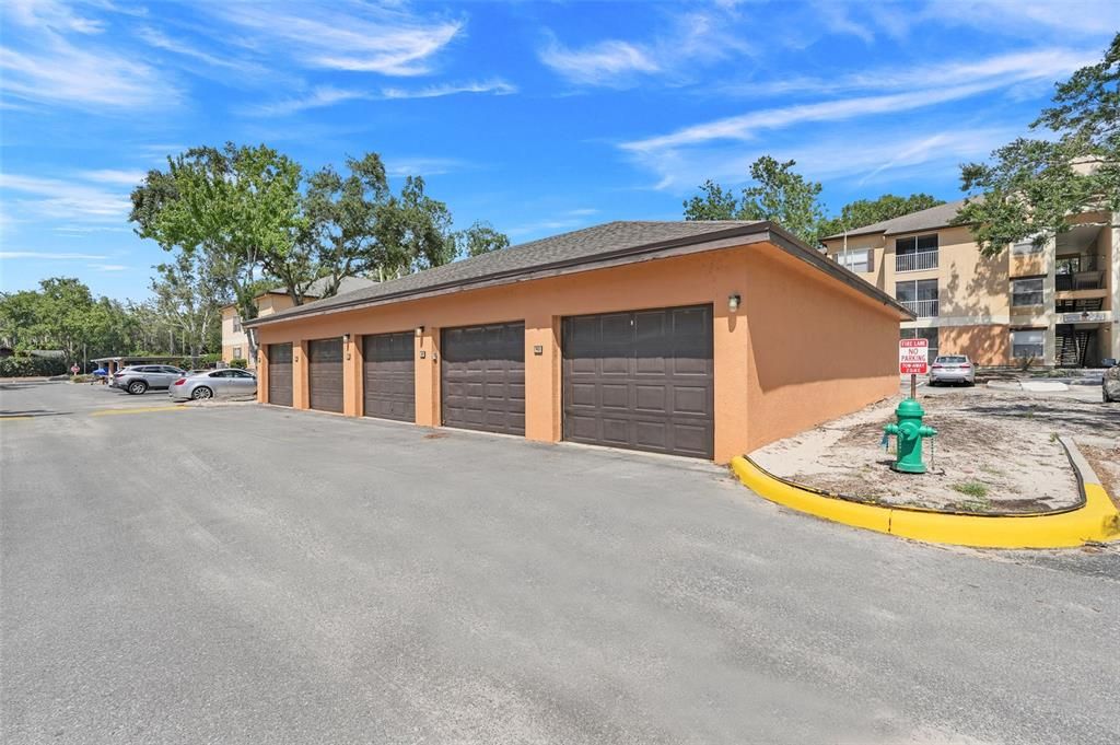 Под контрактом: $249,000 (2 спален, 2 ванн, 1003 Квадратных фут)