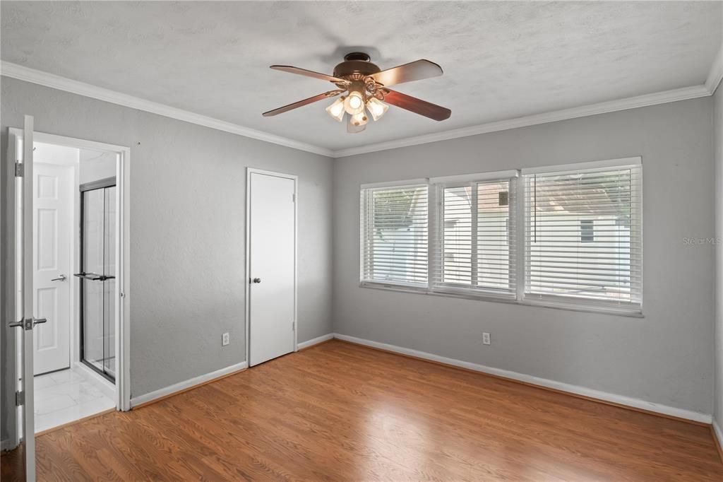 For Sale: $499,900 (3 beds, 2 baths, 2058 Square Feet)