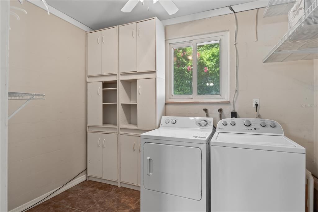 For Sale: $499,900 (3 beds, 2 baths, 2058 Square Feet)