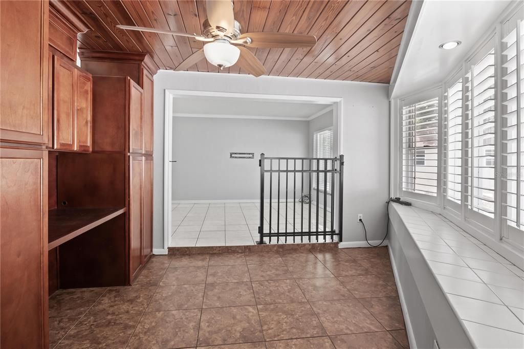 For Sale: $499,900 (3 beds, 2 baths, 2058 Square Feet)