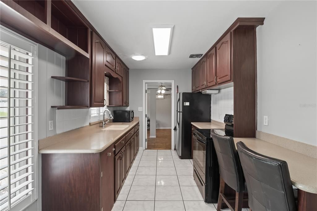 For Sale: $499,900 (3 beds, 2 baths, 2058 Square Feet)