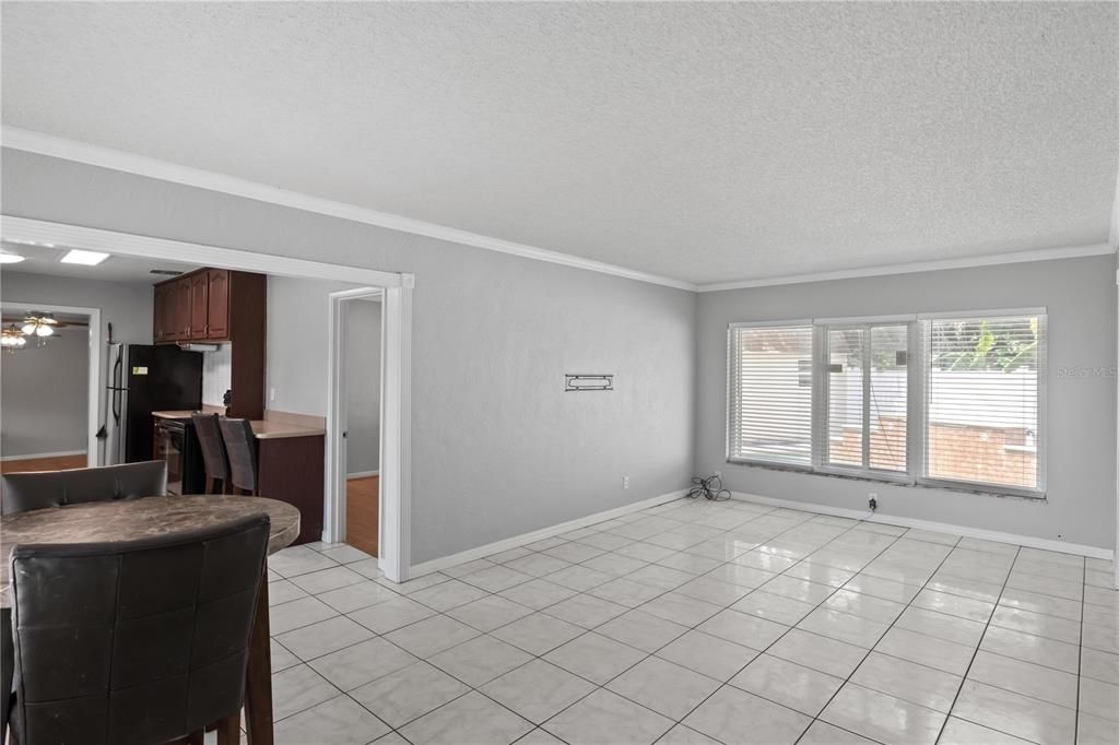 For Sale: $499,900 (3 beds, 2 baths, 2058 Square Feet)