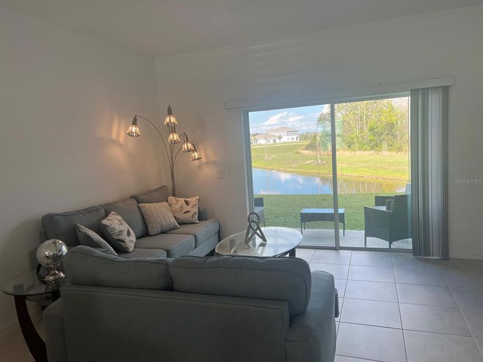 En Venta: $256,000 (2 camas, 2 baños, 1187 Pies cuadrados)