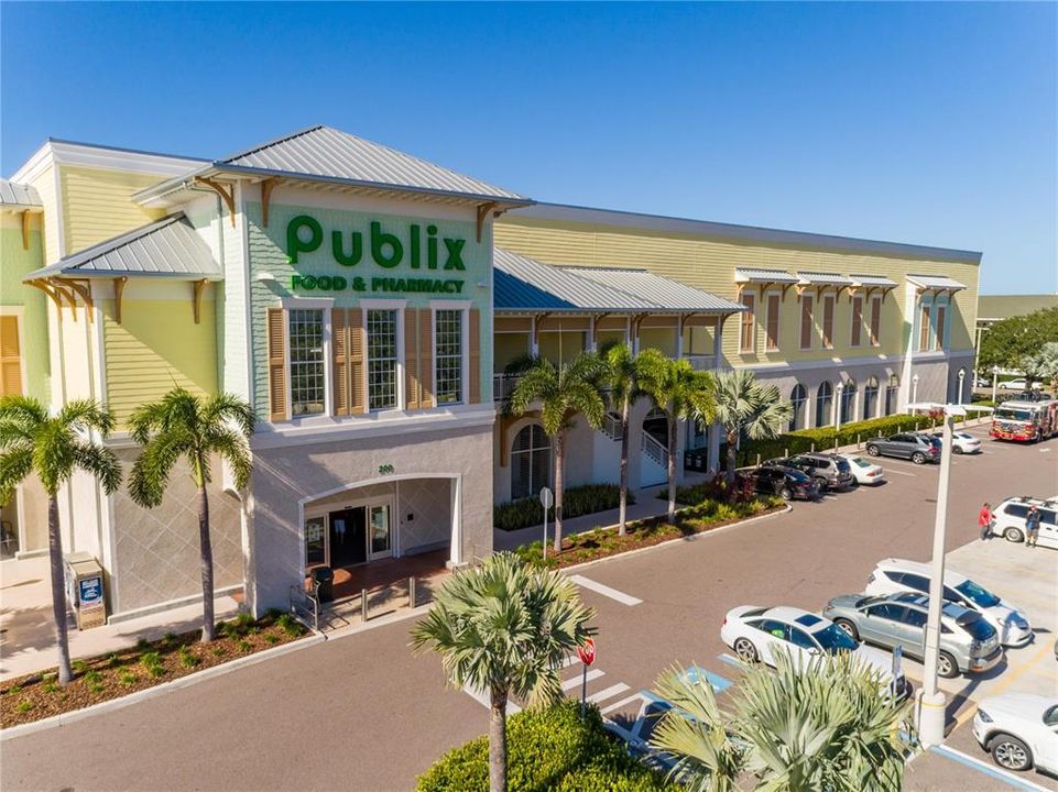 Activo con contrato: $3,250 (2 camas, 2 baños, 1350 Pies cuadrados)