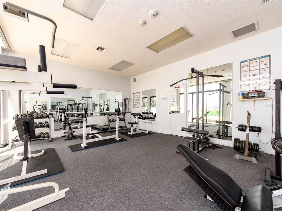 Activo con contrato: $3,250 (2 camas, 2 baños, 1350 Pies cuadrados)