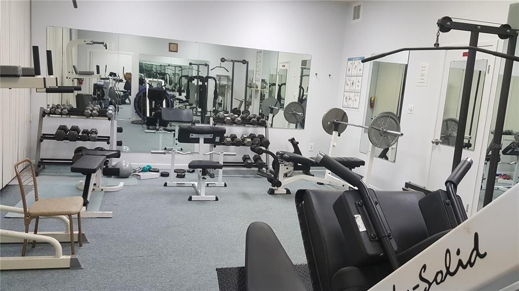 Activo con contrato: $3,250 (2 camas, 2 baños, 1350 Pies cuadrados)