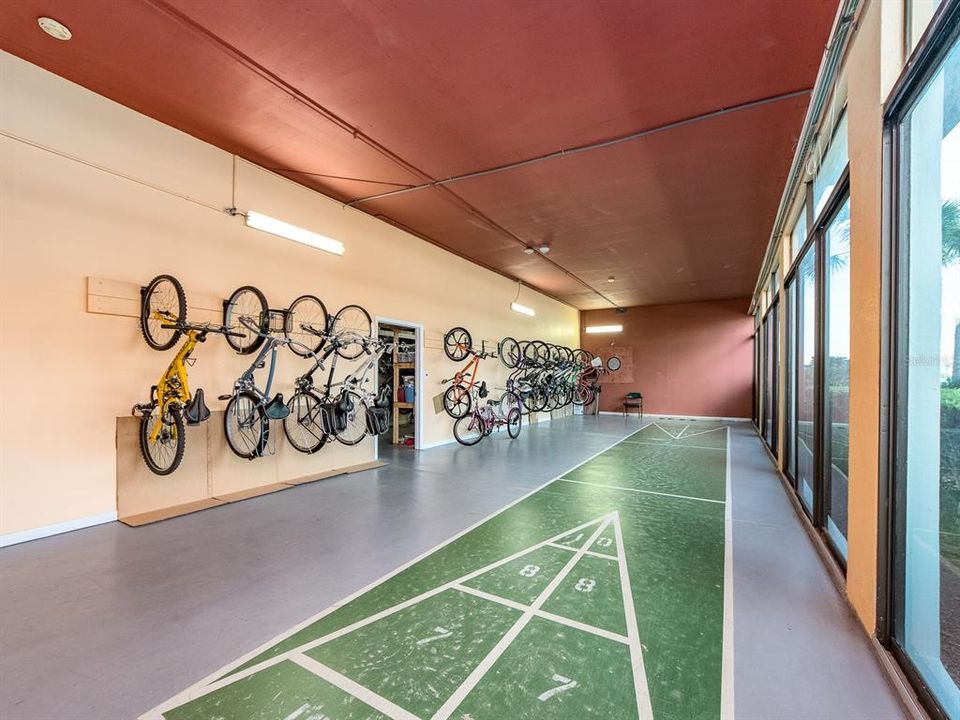 Activo con contrato: $3,250 (2 camas, 2 baños, 1350 Pies cuadrados)