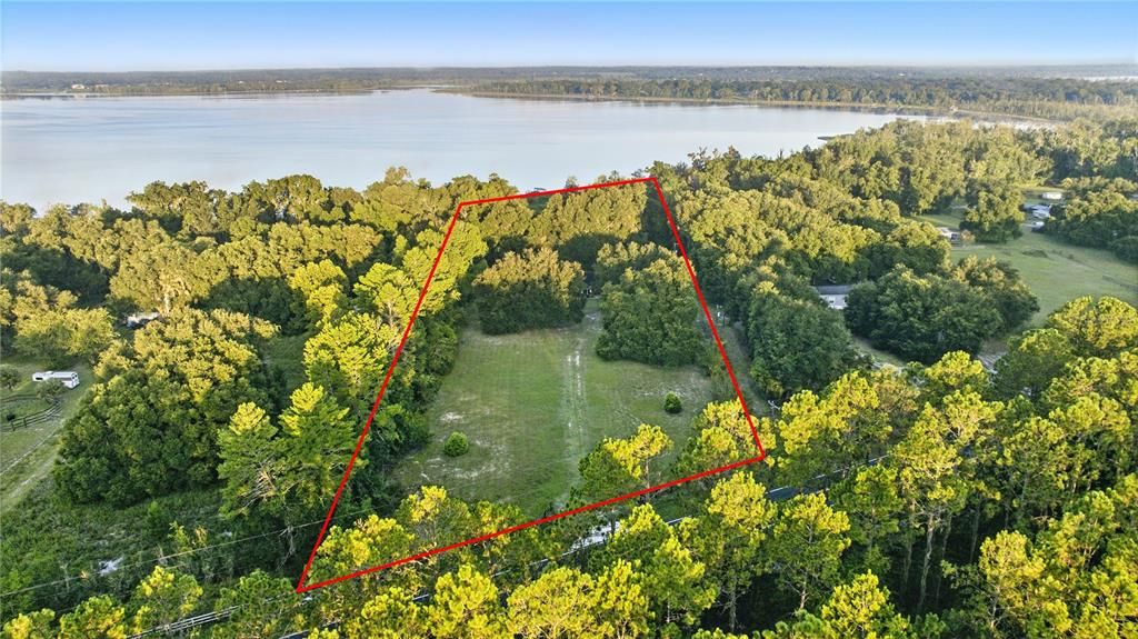 For Sale: $435,000 (3 beds, 2 baths, 1304 Square Feet)