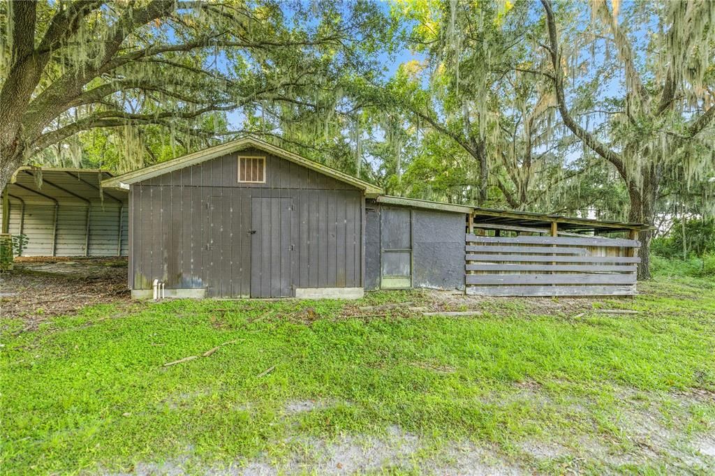 For Sale: $435,000 (3 beds, 2 baths, 1304 Square Feet)