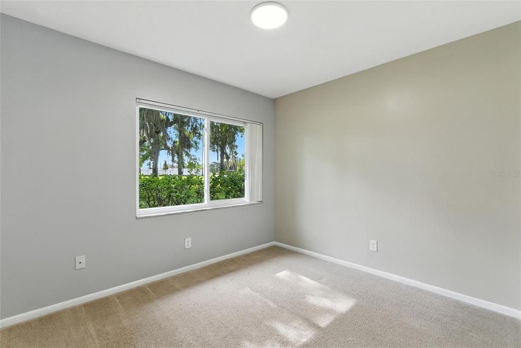 Под контрактом: $2,975 (4 спален, 3 ванн, 2812 Квадратных фут)