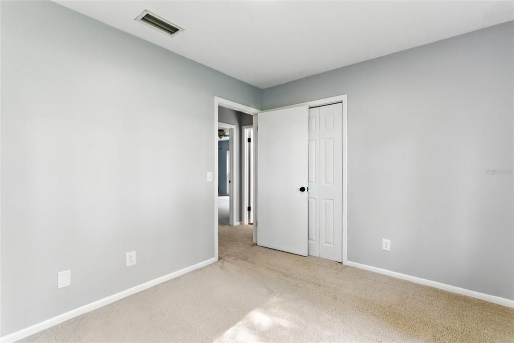 Под контрактом: $2,975 (4 спален, 3 ванн, 2812 Квадратных фут)